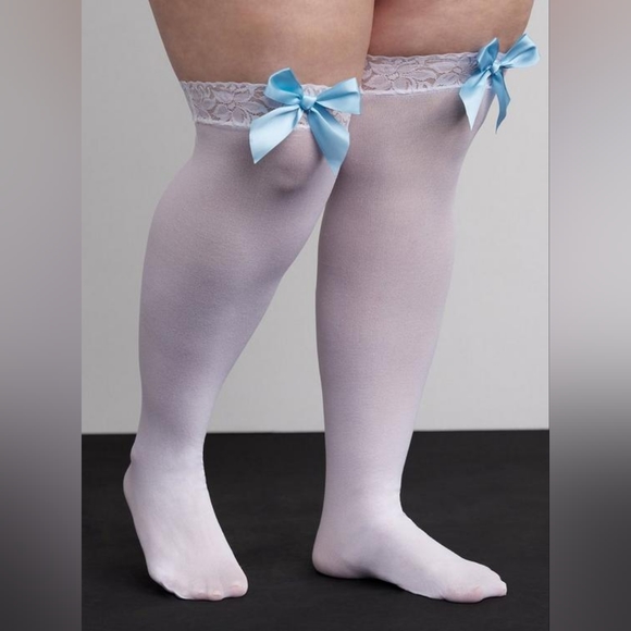 Torrid Sexy Thigh High Tights with Satin Bow details. Sz 3/4x - Picture 6 of 7